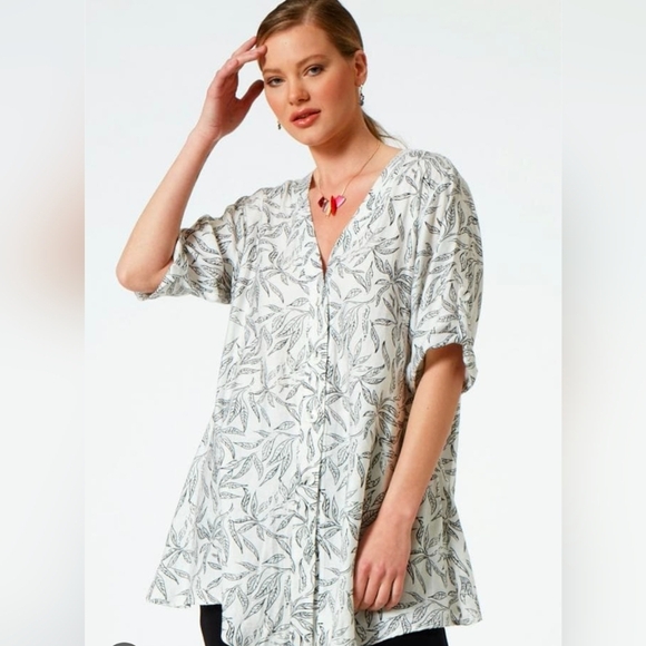 Alfani Tops - ALFANI FLORAL BLOUSE SIZE MEDIUM